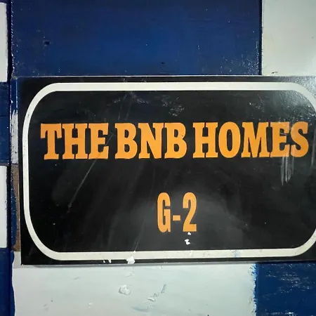 Independent Garden Cottage-bandra-carter Road *