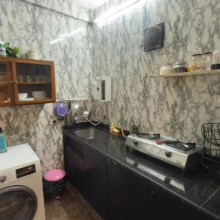 Independent Garden Cottage-bandra-carter Road Apartment Mumbai