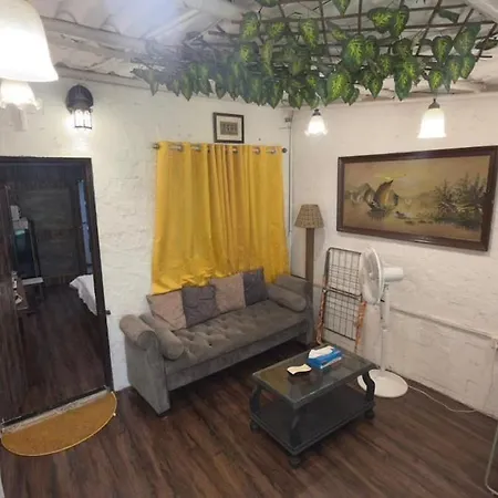 Independent Garden Cottage-bandra-carter Road Apartment Mumbai