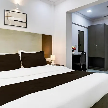 Hotel Super O Four Formerly Ardaas Residency