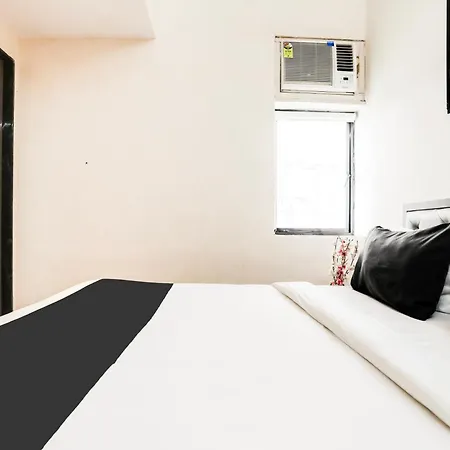 O Grand Imperial Hotel 3*