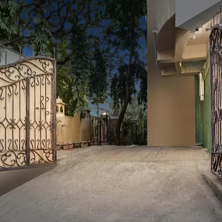 Collection O Andheri Near Western Express Highway 4*