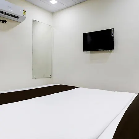 Hotel O Big Rahat Palace Mumbai