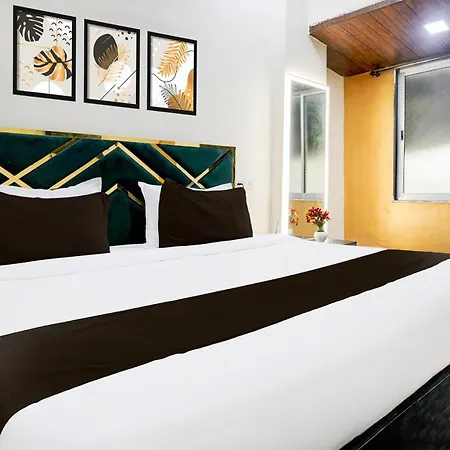 Hotel O Big Rahat Palace 3*