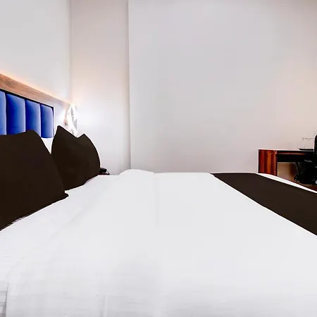 Super O Ananta Hotel 3*