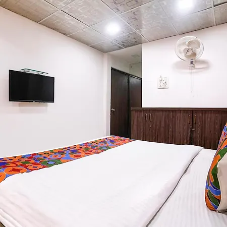 Via White Star Hotel