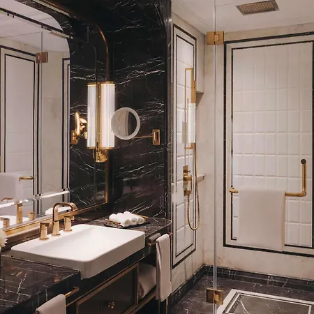 Fairmont Hotel 5*