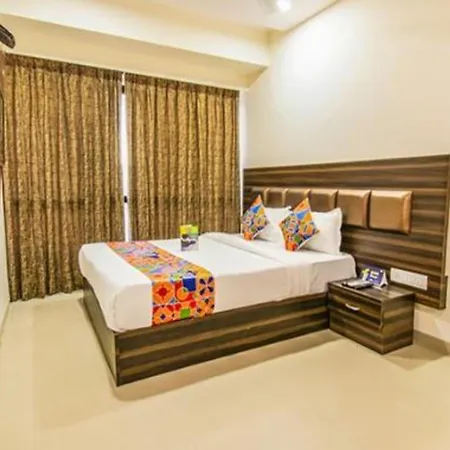 Retreats At Precious Pearl - Near International Airport ! Hotel Mumbai
