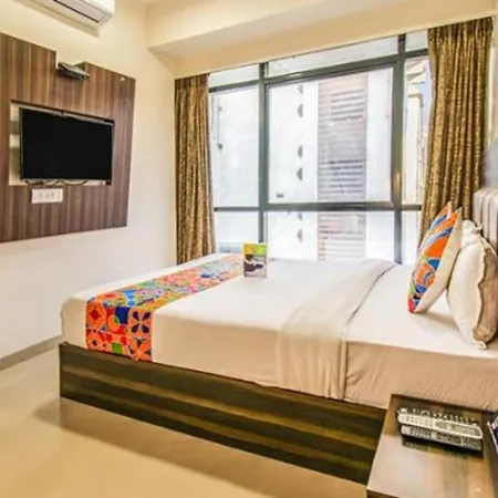 Retreats At Precious Pearl - Near International Airport ! Mumbai