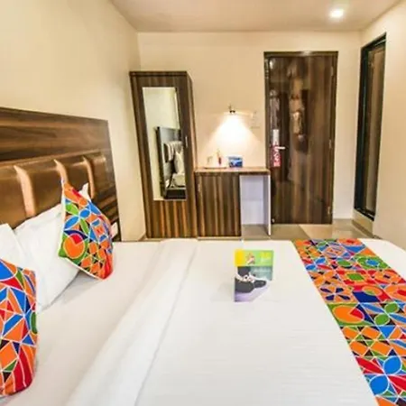 Retreats At Precious Pearl - Near International Airport ! 3* Mumbai