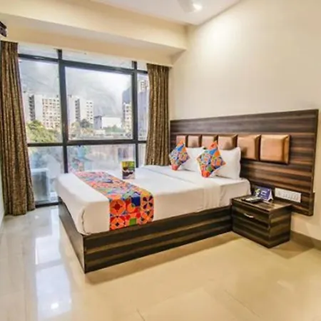 Hotel Retreats At Precious Pearl - Near International Airport ! 3*