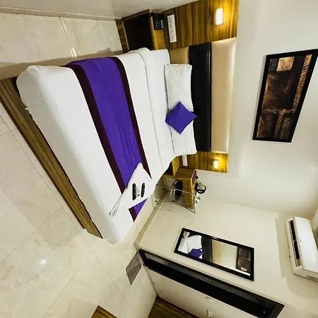 Hotel Liwa - Nr Nesco & International Airport Mumbai