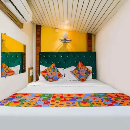 Hotel Via Palace 3*