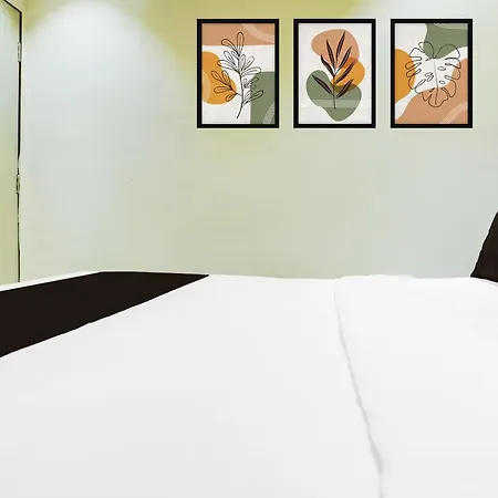 Hotel O Rishi Palace