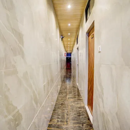 Hotel O Royal Bkc