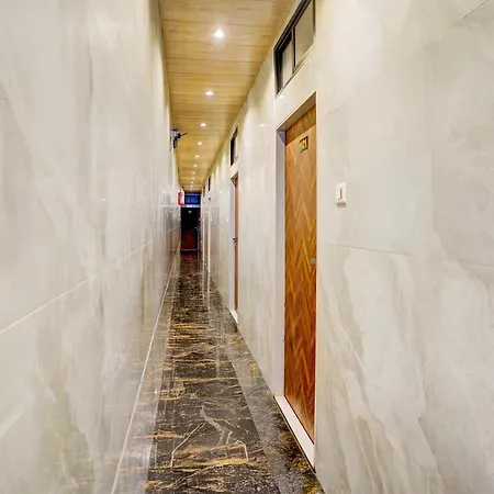 O Royal Bkc Hotel