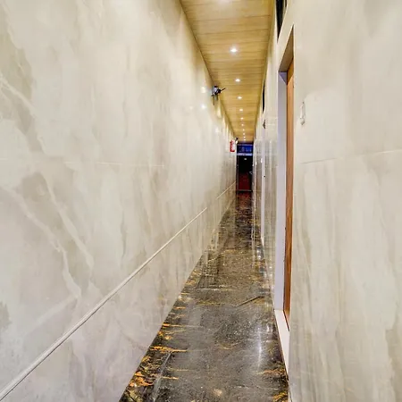 O Royal Bkc Hotel 3*