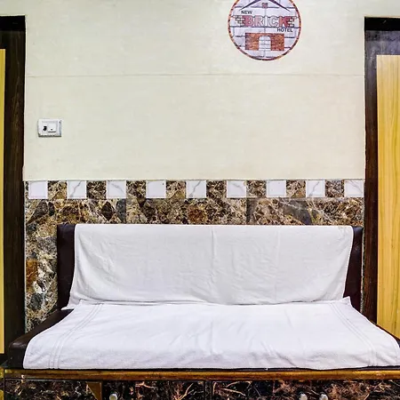 O New Brick Hotel 3*