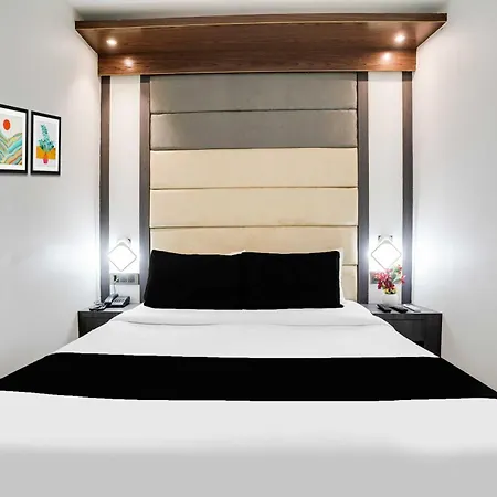 O Andheri Near Western Express Highway Hotel 3*