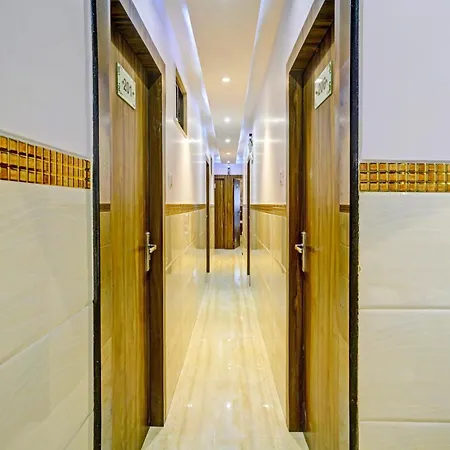 O Golden Hotel