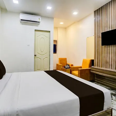 Hotel Collection O Ulhasnagar Birla Temple Formerly Yash Residency