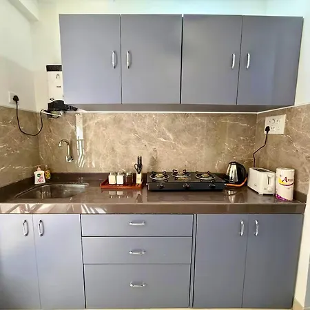 Modern 2 Bedroom Bandra Trendy Location * Mumbai