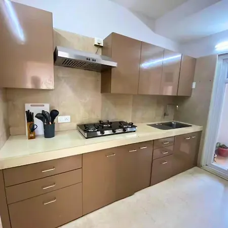 Connekthomes - 5 Star 3bed3bath Luxury Pool, Gym Near Airport Bkc Apartment Mumbai