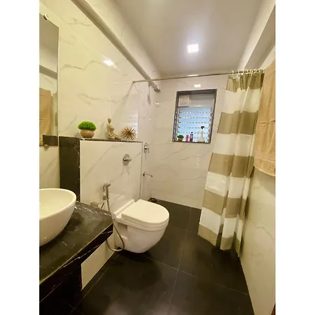 Modern 2bed Bandra Areaparkingunit 2