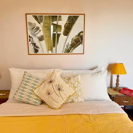 Connekthomes - 5 Star 3bed3bath Luxury Pool, Gym Near Airport Bkc Apartment *