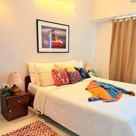 Apartment Connekthomes - 5 Star 3bed3bath Luxury Pool, Gym Near Airport Bkc *