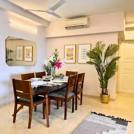 Apartment Connekthomes - 5 Star 3bed3bath Luxury Pool, Gym Near Airport Bkc Mumbai
