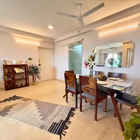 Connekthomes - 5 Star 3bed3bath Luxury Pool, Gym Near Airport Bkc Apartment