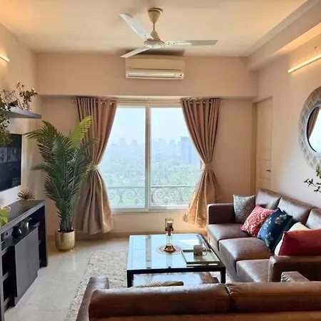 Apartment Connekthomes - 5 Star 3bed3bath Luxury Pool, Gym Near Airport Bkc *