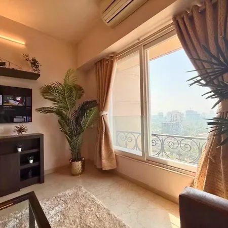 Connekthomes - 5 Star 3bed3bath Luxury Pool, Gym Near Airport Bkc Apartment *