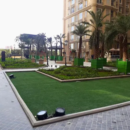 Apartment Connekthomes - 5 Star 3bed3bath Luxury Pool, Gym Near Airport Bkc *