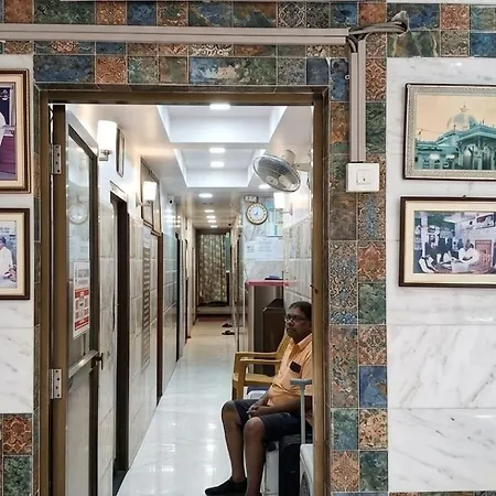 Hotel Firdous