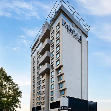 Fairfield By Marriott Andheri West 4*