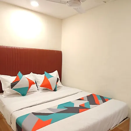 Sundaram Hotel