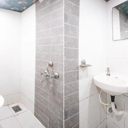 Hotel Via Saini Residency