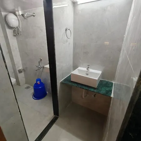 Transit Capsule hotel *