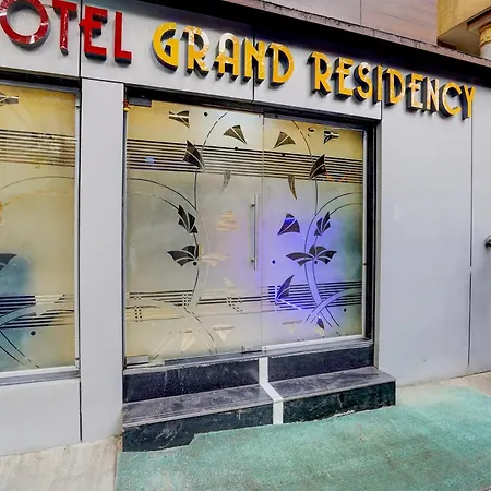 O By Oyo Grand Residency Hotel 3*