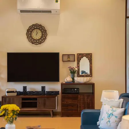 Villa Stayvista's Pranamya - 4bhk With Pet Friendly & Alfresco Dining Mumbai