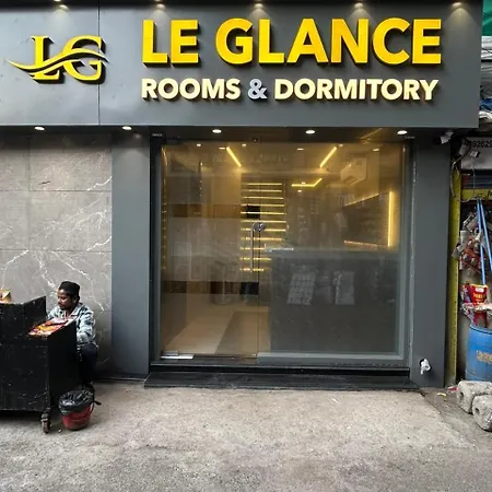 Glance & Hotel