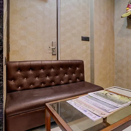 Townhouse Midc Andheri Formerly Royal International Hotel 4*