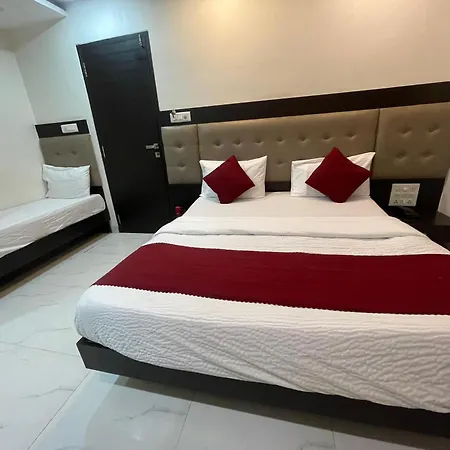 Bkc Palace Near Us Consulate 3*