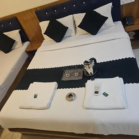 Hotel Glow Star Residency - South