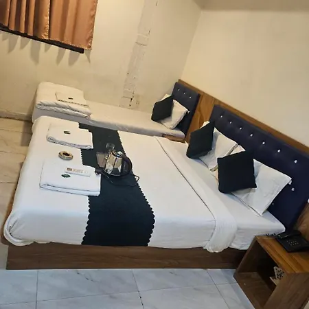 Hotel Glow Star Residency - South Mumbai