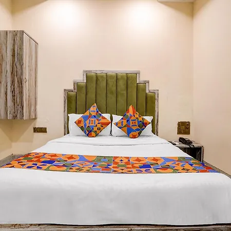 Hotel Fabhotel Pride Suitz *