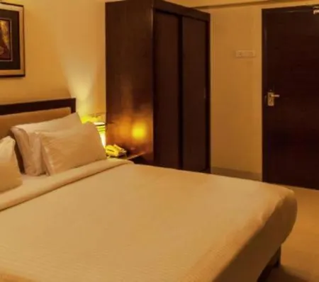 Hotel Anantha Executive