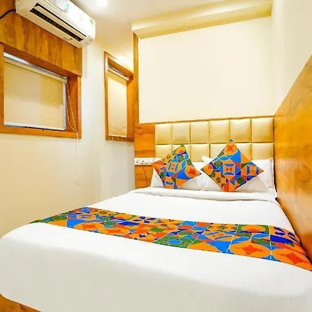 Indore Palace Nagpada Hotel 3*